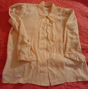 Gorgeous Vintage Pink Embroidered Button Down Top